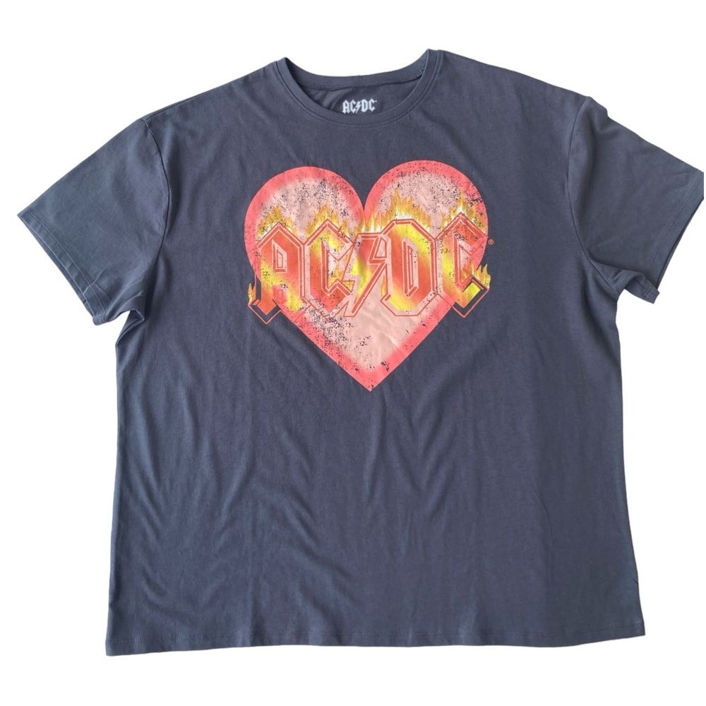 AC/DC T-Shirt Gray Heart Flame Fire Rock & Roll Perryscope Productions New Med